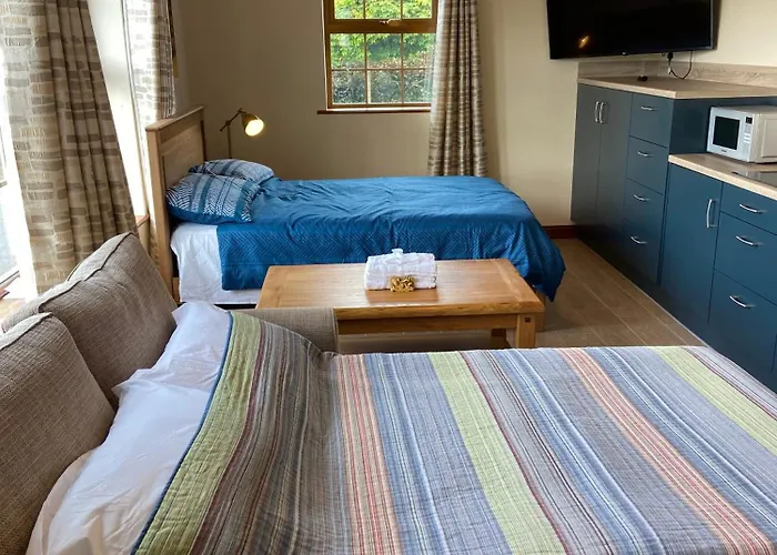 Twin Lakes * Carrickmacross